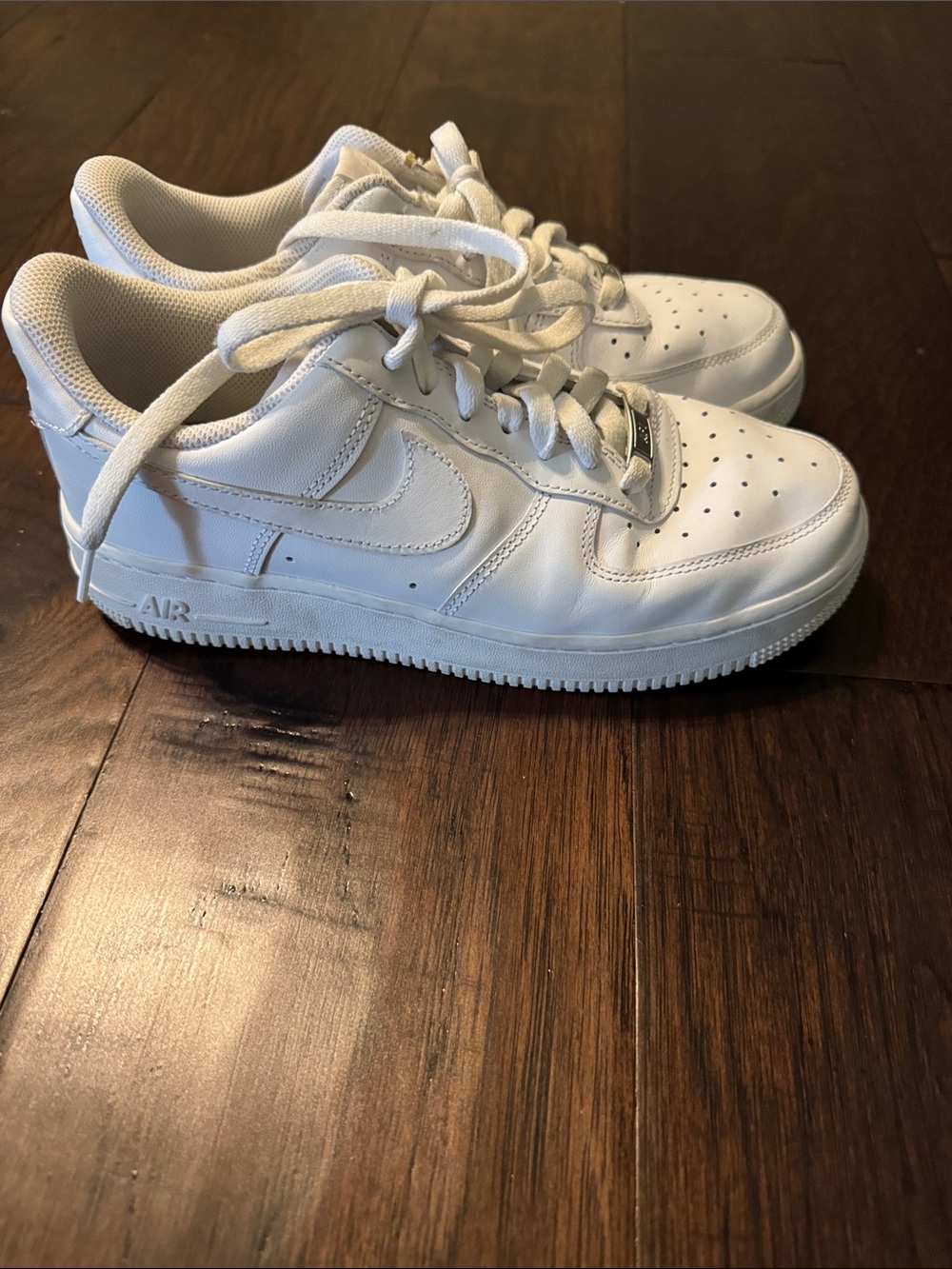 Nike air Women’s White Leather Sneakers — Low Top Swoosh